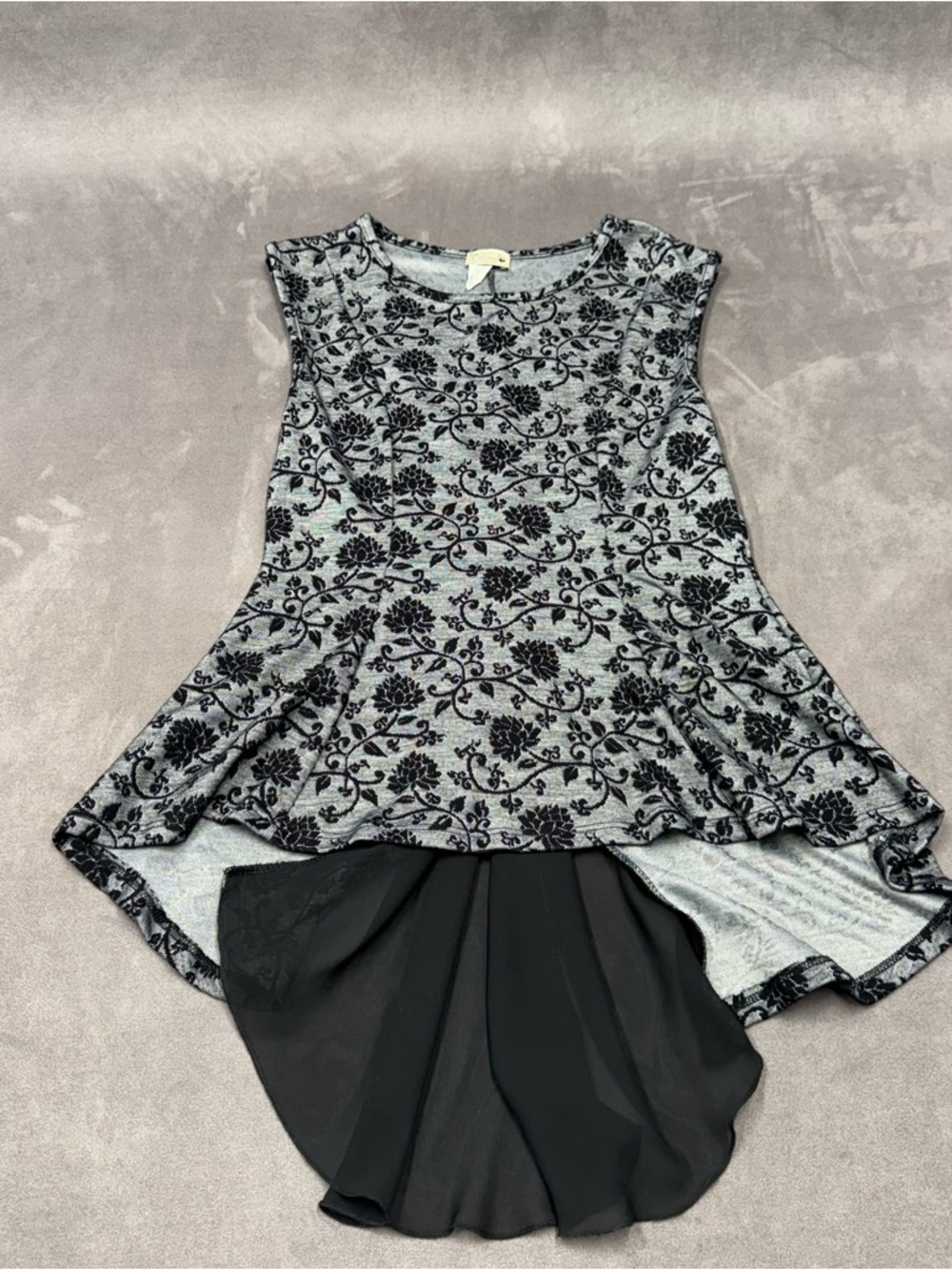 Celine by champion Gray Floral High Low Peplum Top with Black Chiffon Tail L